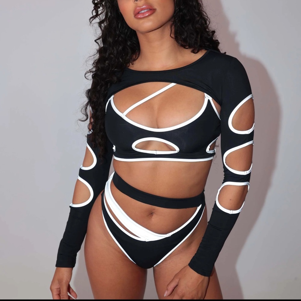 Brand new! iheartraves 3 piece reflective set